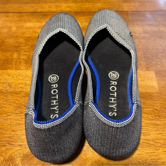 ROTHY’S **Destroyed** Rothy’s The Flat Round Toe Black White Birdseye | Size 8 - Picture 6 of 15